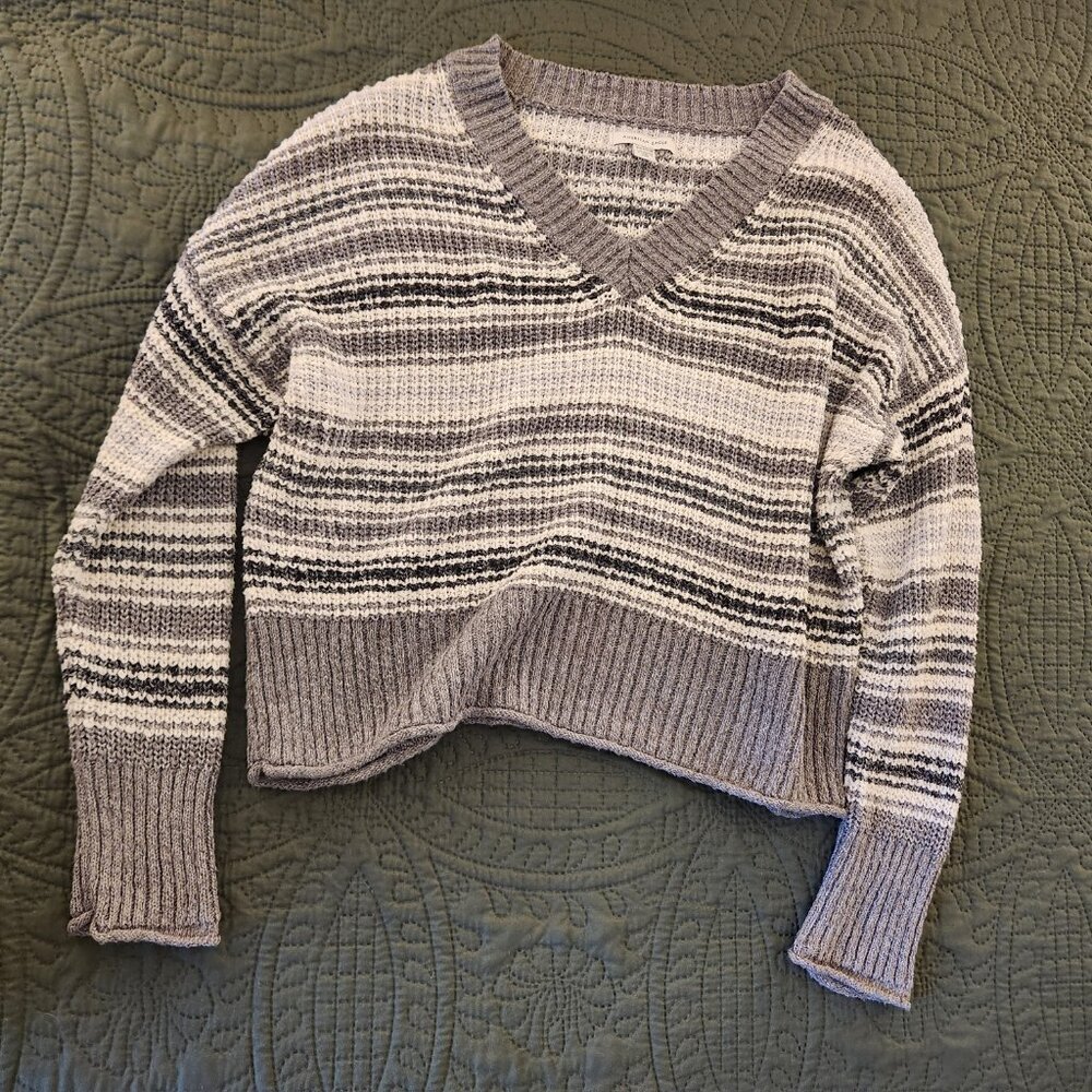 American Eagle Gray and White V-Neck Striped Sweater - Picture 2 of 10